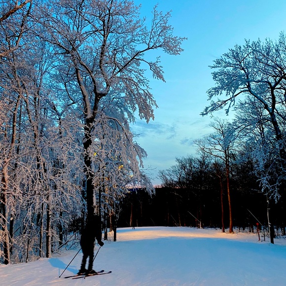 MAKE SOME OFFERS!! - Picture 1 of 1